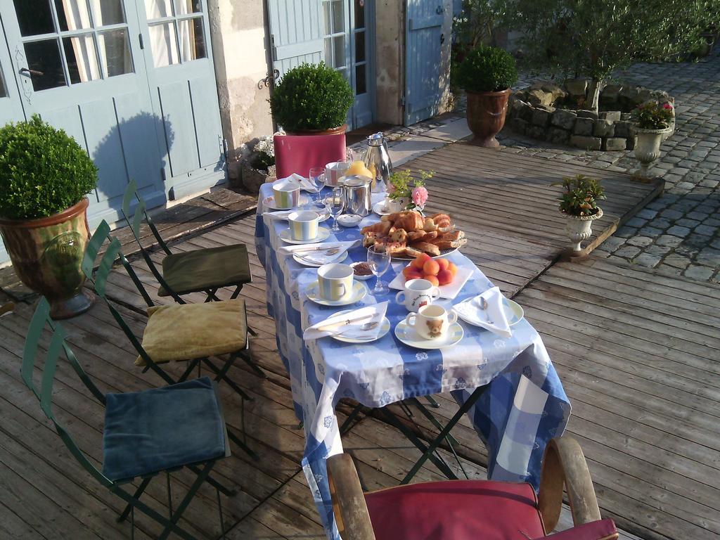 Les Douves Bed and Breakfast Onzain Buitenkant foto
